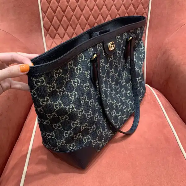 GUCCI Ophidia medium tote with Web