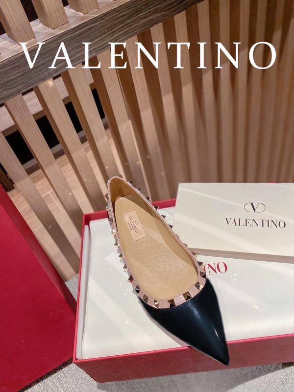 HOT SALE VALENTINO ROCKSTUD FLAT