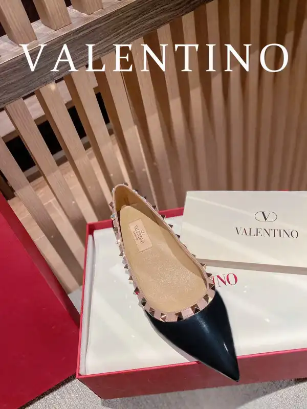 Bagsoffer VALENTINO ROCKSTUD FLAT