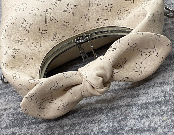 HOT SALE LOUIS VUITTON WHY KNOT PM