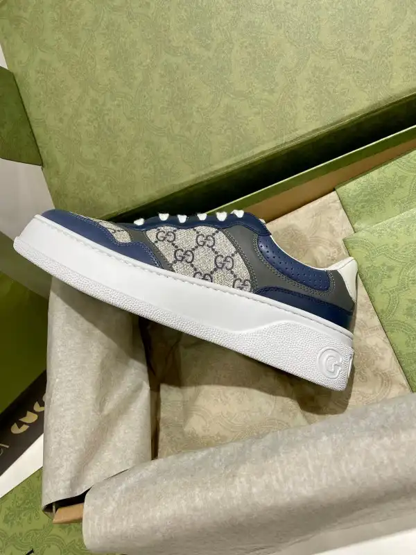 GUCCI Men's GG sneaker