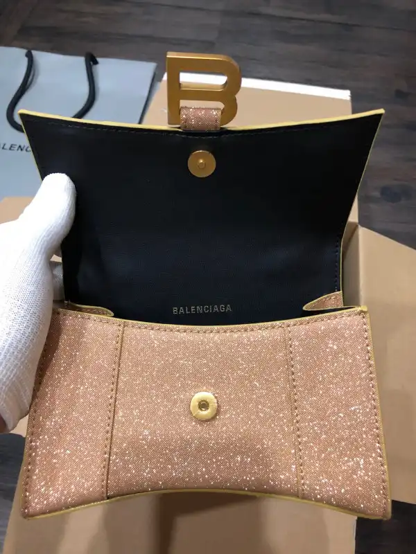 Yupoo bagsoffer BALENCIAGA HOURGLASS