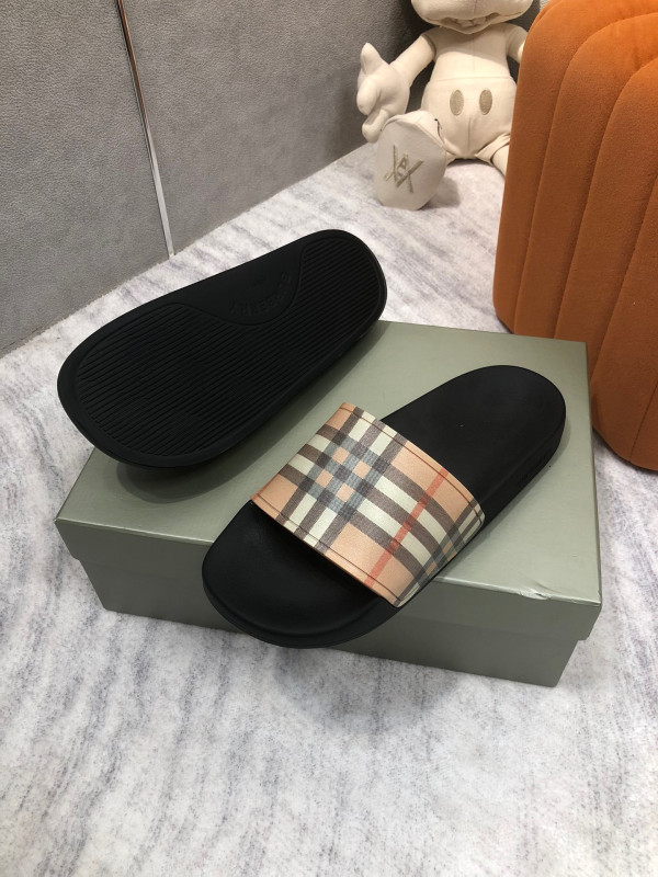 HOT SALE Burberry Vintage Check Slides