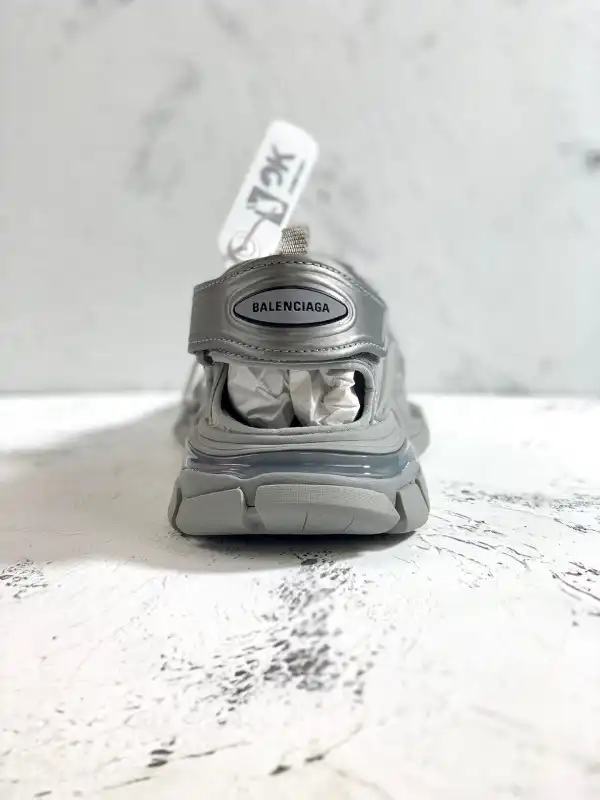 Bagsoffer BALENCIAGA TRACK SANDAL