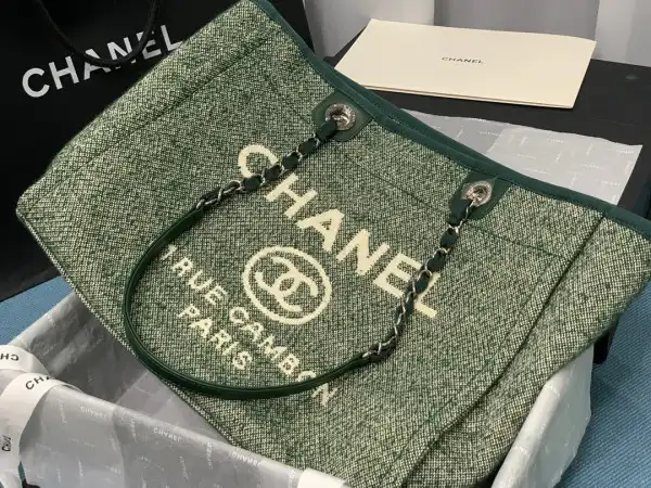 CHANEL SHOPPING BAG