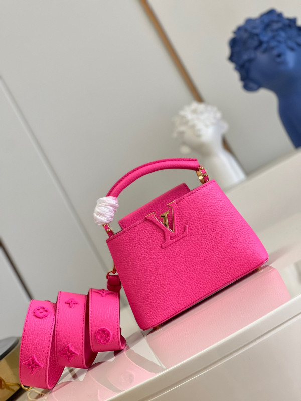 HOT SALE LOUIS VUITTON CAPUCINES MINI