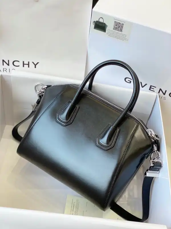 GIENVCHY ANTIGONA MINI SMALL MEDIUM IN SMOOTH LEATHER