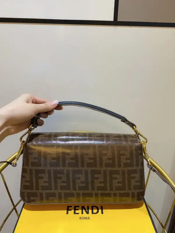 Bagsoffer yupoo FENDI BAGUETTE