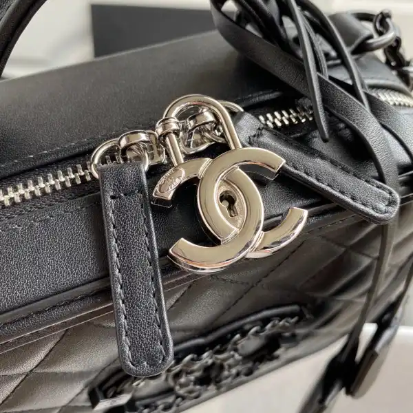 CHANEL VANITY CASE