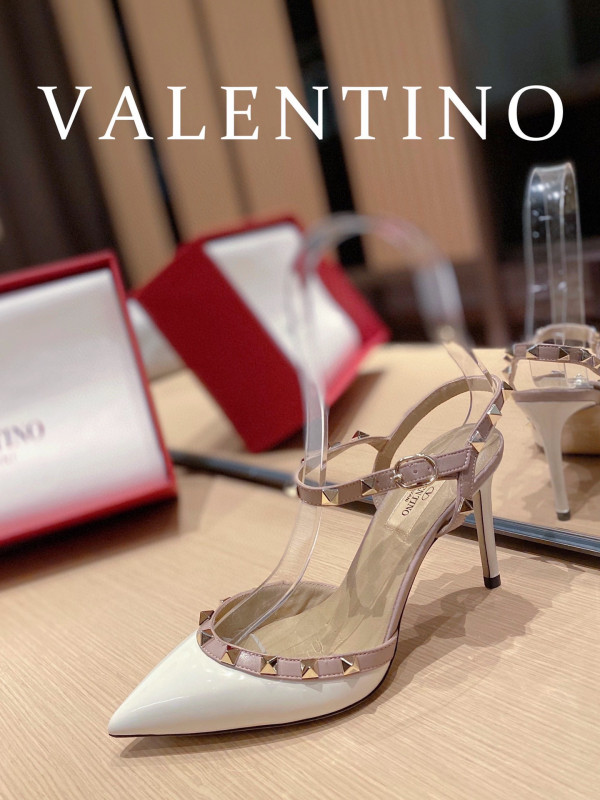 HOT SALE VALENTINO ROCKSTUD SANDAL