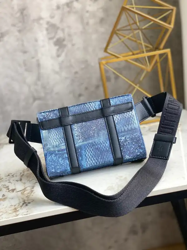 TO LOUIS VUITTON TRUNK SLINGBAG