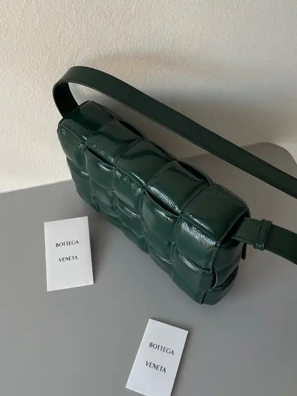 BOTTEGA VENETA CASSETTE