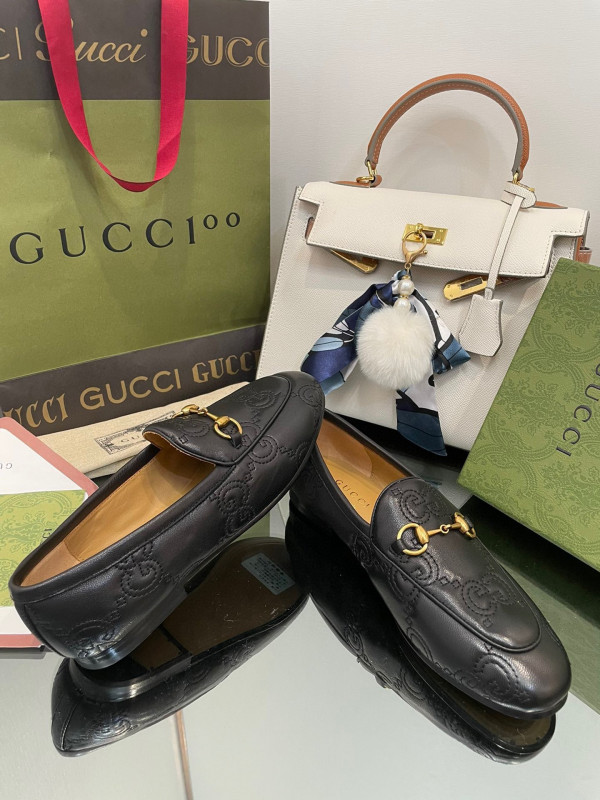 HOT SALE GUCCI GG Jordaan loafer