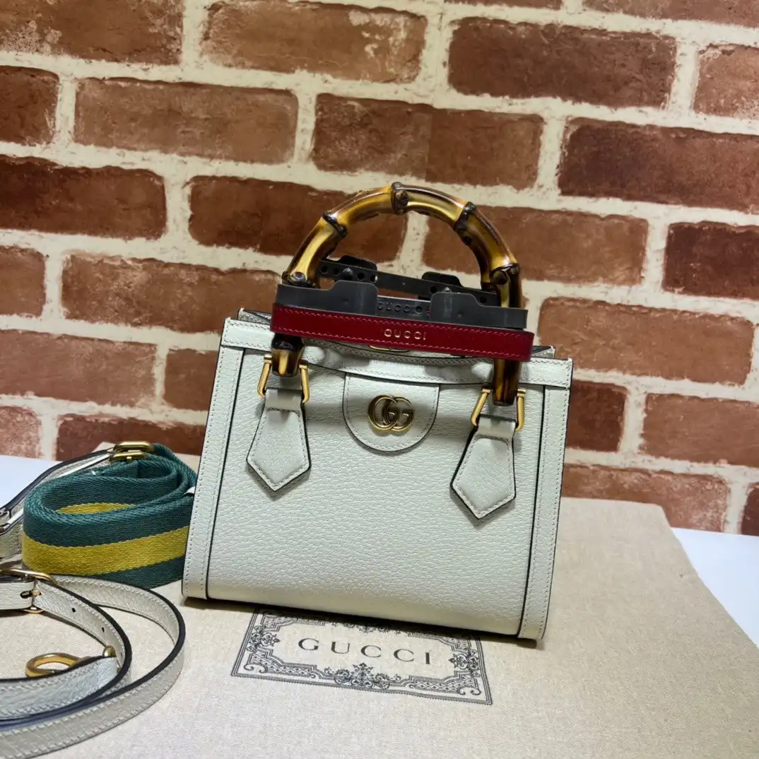 Gucci Diana mini tote bag