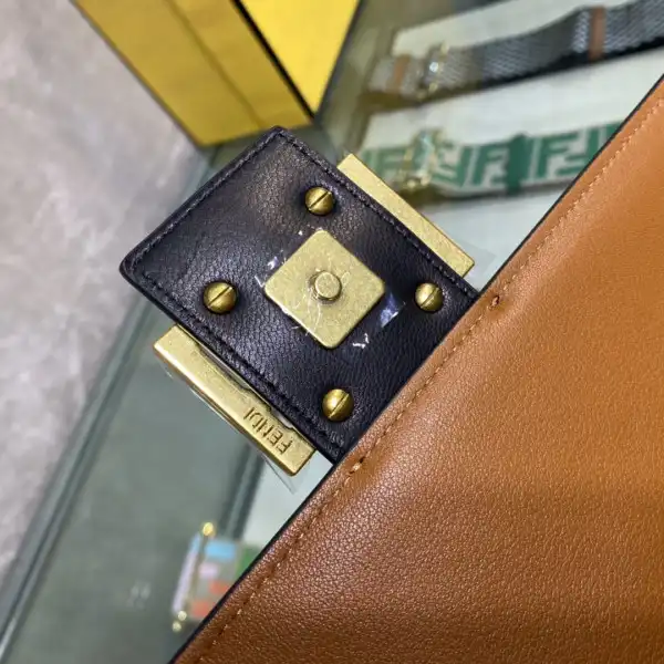 FENDI BAGUETTE CHAIN