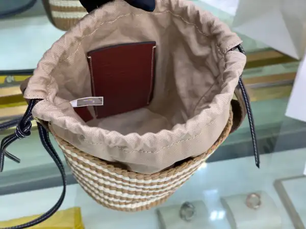 CHLOÉ small basket