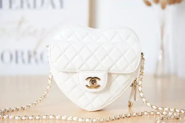 CL HEART BAG