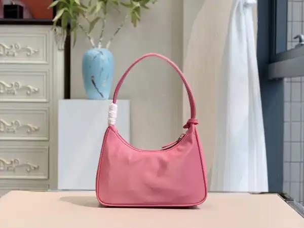 Bagsoffer yupoo PRADA  Re-Edition 2000 Nylon Mini Bag