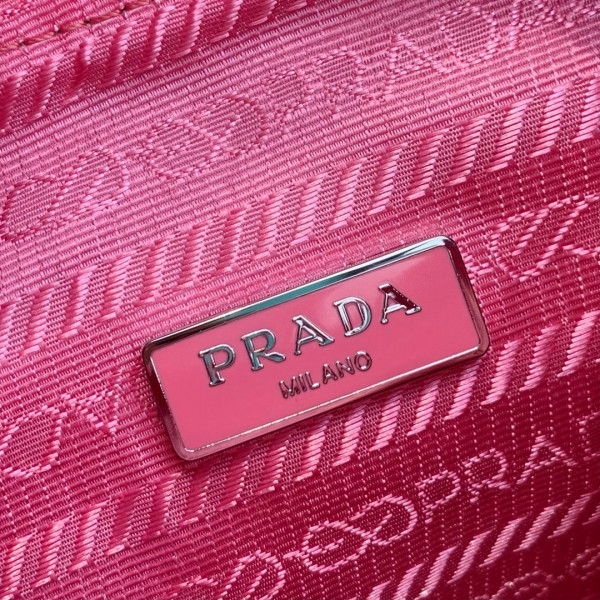 HOT SALE PRADA  Re-Edition 2000 Nylon Mini Bag