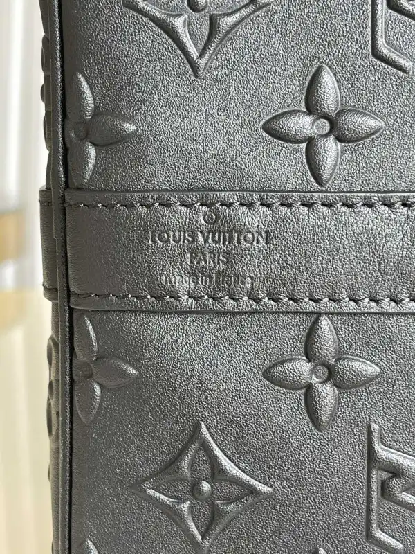 First bag ru LOUIS VUITTON KEEPALL BANDOULIÈRE 50