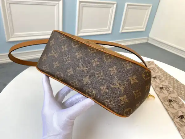 First bag ru LOUIS VUITTON METIS