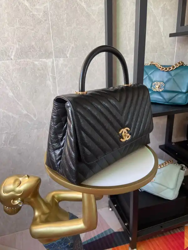 CHANEL COCO HANDLE BAG