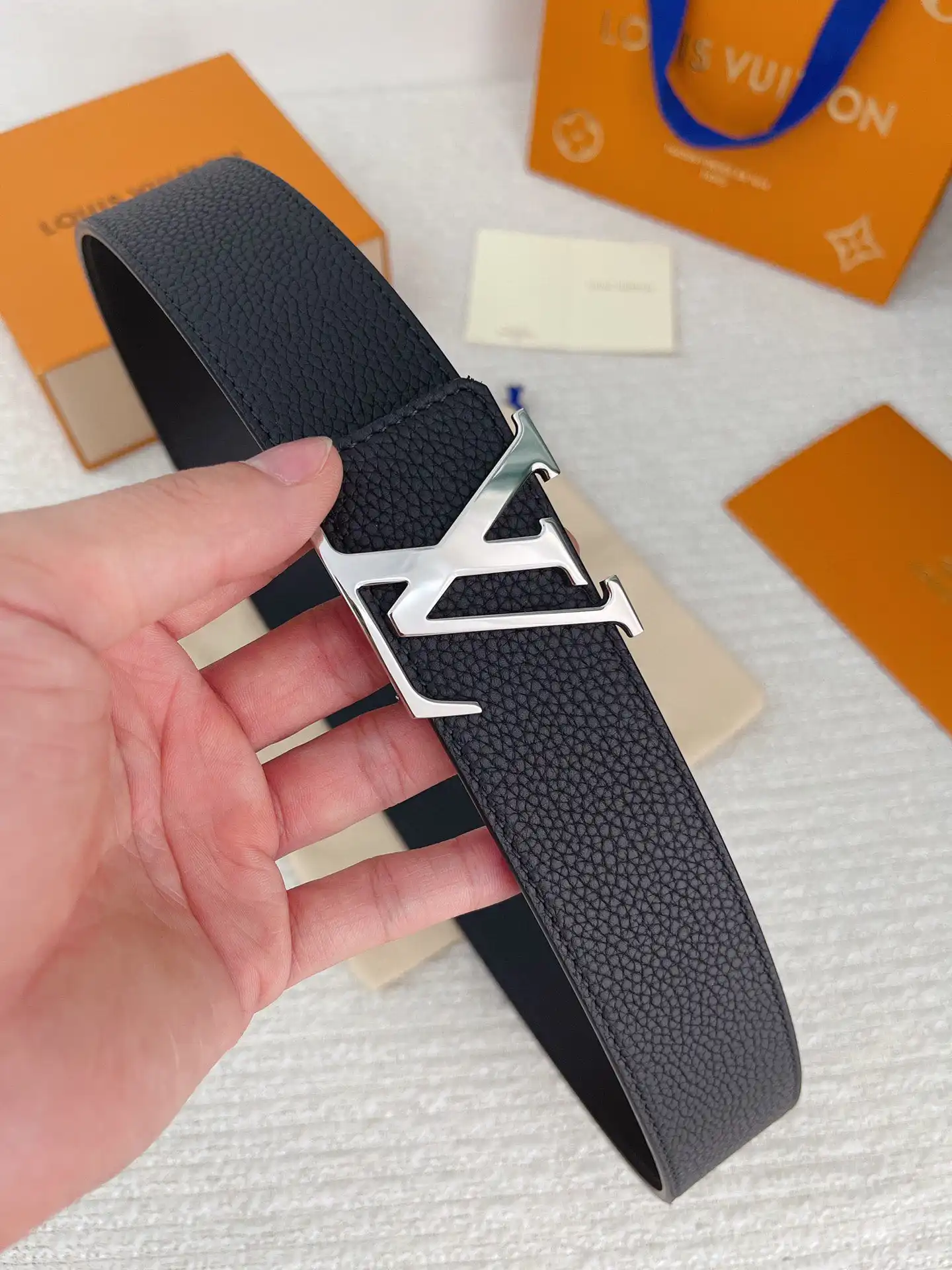 LOUIS VUITTON BELT