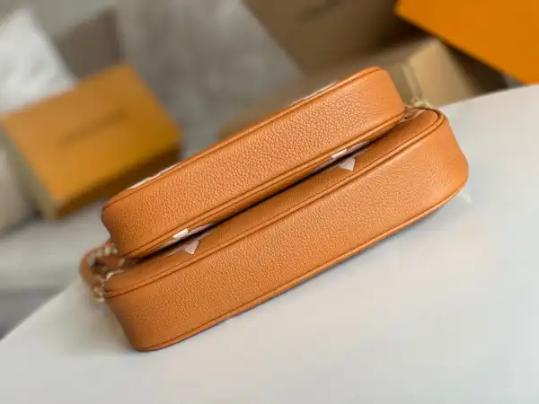 Affordable LOUIS VUITTON MULTI POCHETTE ACCESSOIRES