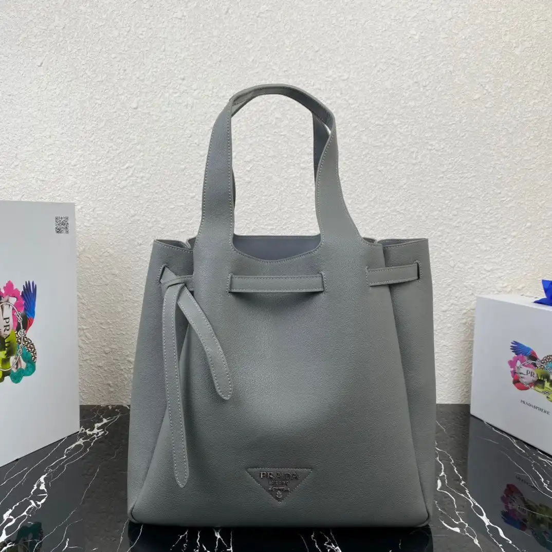 PRADA Leather tote