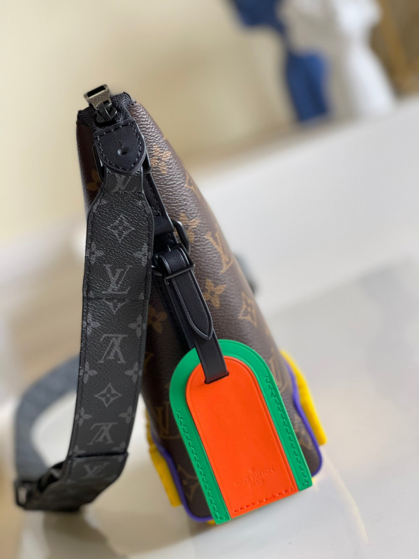 [FREE SHIPPING] LOUIS VUITTON CRUISER MESSENGER