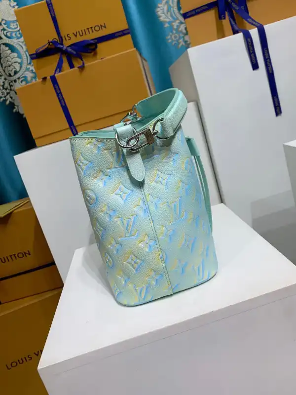 Frstbag ru LOUIS VUITTON NÉONOÉ BB