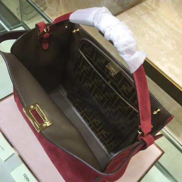 Yupoo bagsoffer FENDI PEEKABOO