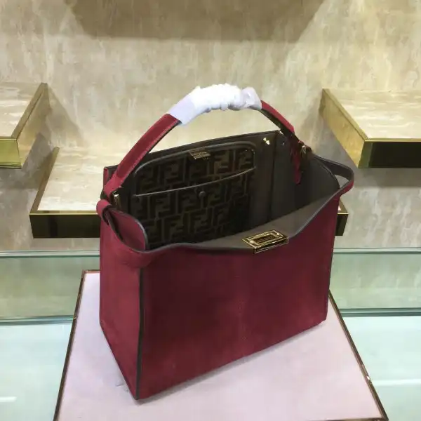 Yupoo bagsoffer FENDI PEEKABOO