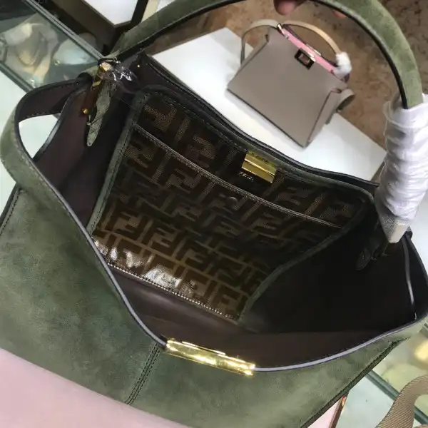 Bagsoffer FENDI PEEKABOO