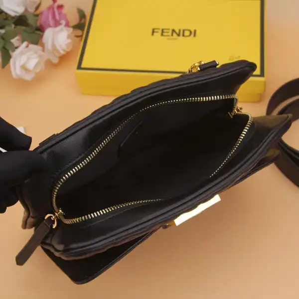 Bagsoffer FENDI BELT BAG