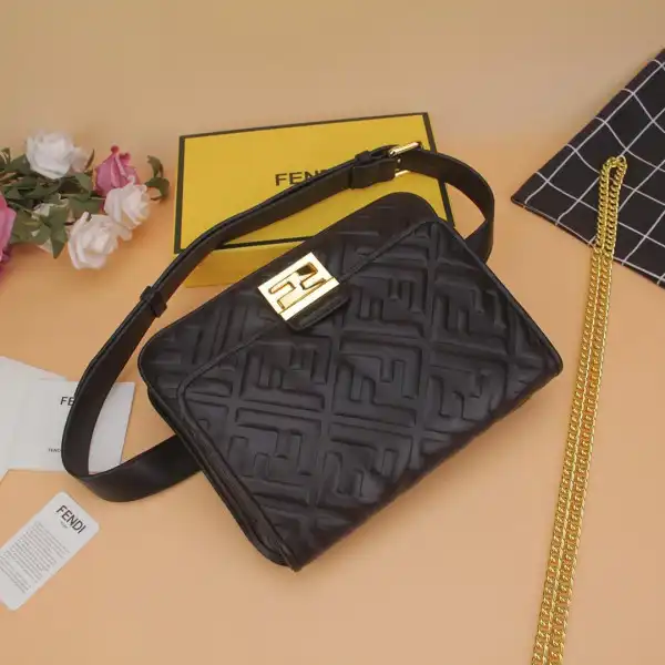 Bagsoffer FENDI BELT BAG