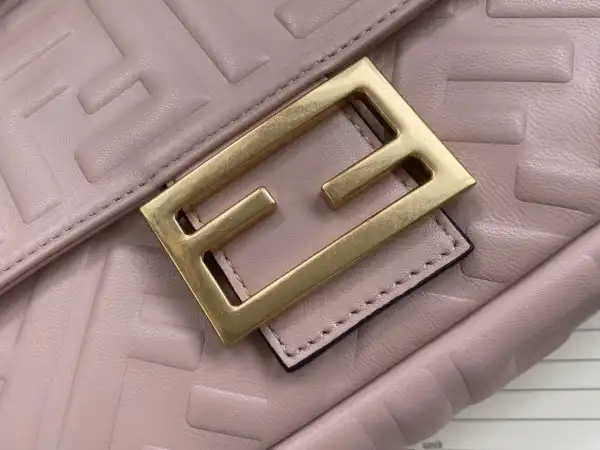 Frstbag ru FENDI BAGUETTE