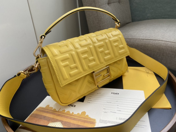 HOT SALE FENDI BAGUETTE