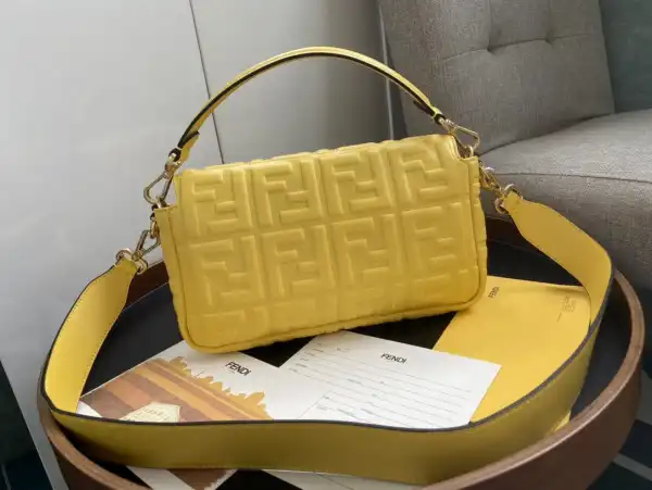 Frstbag ru FENDI BAGUETTE