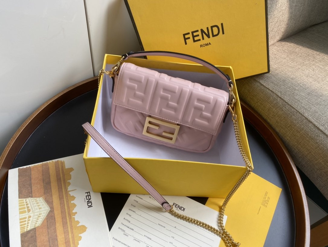 HOT SALE FENDI BAGUETTE