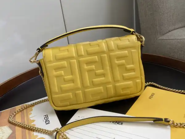 FENDI BAGUETTE