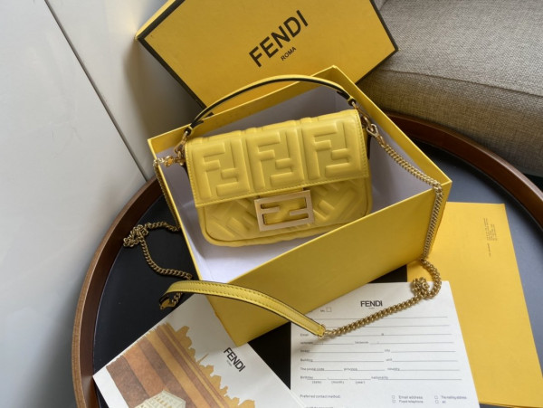 HOT SALE FENDI BAGUETTE