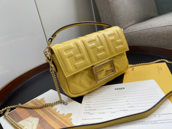 HOT SALE FENDI BAGUETTE