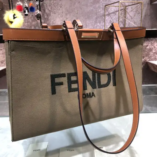 Yupoo bagsoffer FENDI PEEKABOO X-TOTE