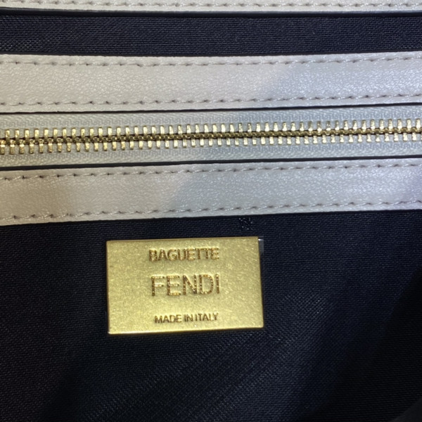 HOT SALE FENDI BAGUETTE CHAIN