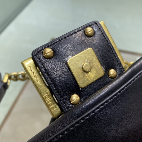 HOT SALE FENDI MINI BAGUETTE CHAIN