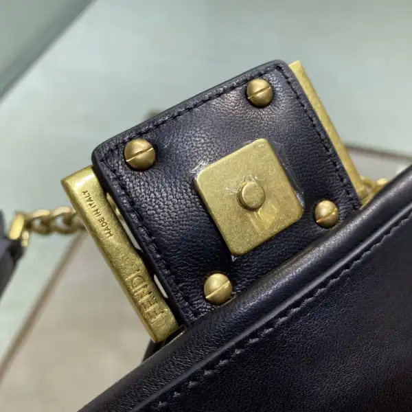 FENDI MINI BAGUETTE CHAIN