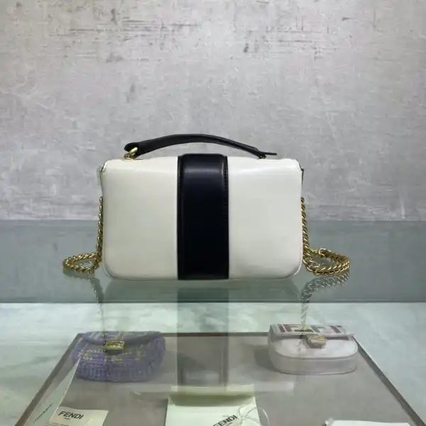 Frstbag ru FENDI MINI BAGUETTE CHAIN