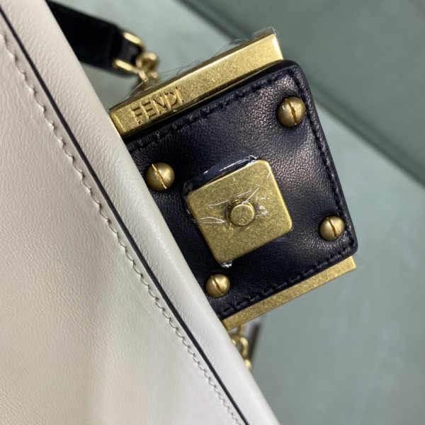 HOT SALE FENDI MINI BAGUETTE CHAIN