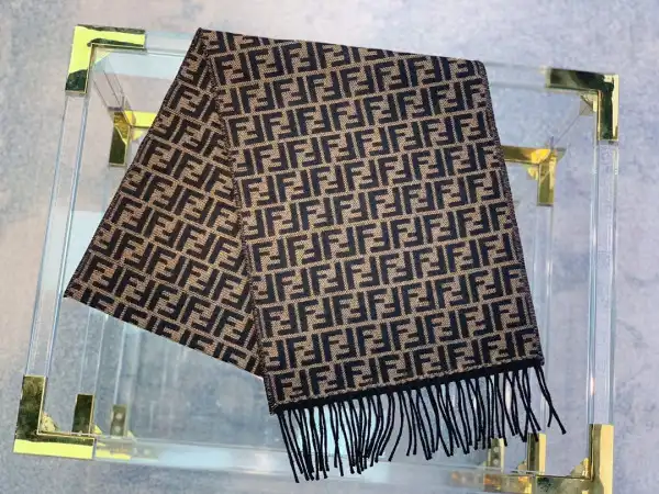 First Bag Ru FENDI SCARF